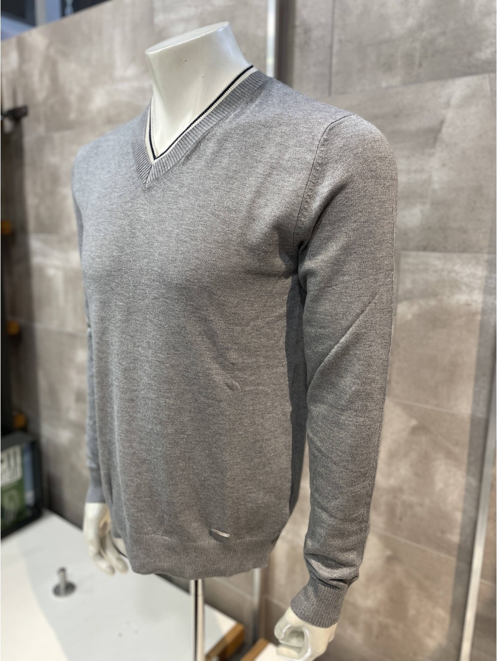 JERSEY CUELLO PICO GAUDI 2